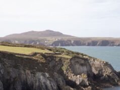 Trzej alpiniści wpadli do morza po rozpoczęciu gorączkowych poszukiwań