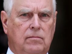 Keir Starmer żąda „złożenia zeznań” wobec Andrew, „wywierając presję na rodzinę królewską” | Polityka | Aktualności