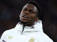 Anglia umieściła Itoje na ławce rezerwowych i wybrała centra z Northampton