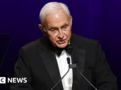 Miliarder Lex Wexner mówi prawodawcom, że był „naiwny” i „oszukany” przez Epsteina