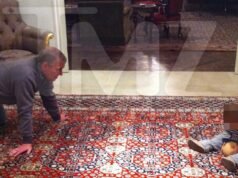 Były książę Andrzej rzuca piłką Boobie z dzieckiem na zdjęciach