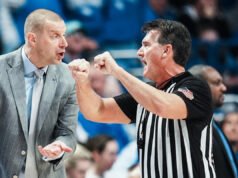 Doug Shows próbował po królewsku oszukać Kentucky w Arkansas: „Najgorszy faul techniczny, jaki kiedykolwiek widziałem”