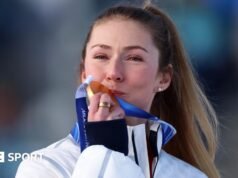 Mikaela Shiffrin w zdecydowany sposób zdobywa złoto w slalomie na Zimowych Igrzyskach Olimpijskich