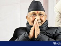 Odsunięty ze stanowiska premiera Nepalu weteran marksistowski Oli szuka powrotu