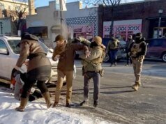 Brak pomocy FBI w śledztwie dotyczącym strzelaniny Alexa Prettiego jest „niepokojący” – mówi Minnesota