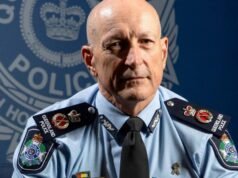 Komisarz policji w Queensland Steve Gollschewski ogłasza przejście na emeryturę pięć miesięcy po powrocie po walce z rakiem