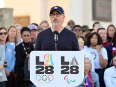 Casey Wasserman sprzedaje agencję talentów po Ghislaine Maxwell e-mail: raport