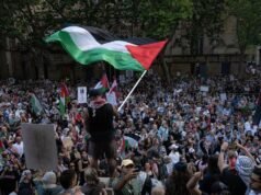 Policja Nowej Południowej Walii znosi ograniczenia dotyczące protestów w całym stanie wprowadzone po ataku terrorystycznym w Bondi