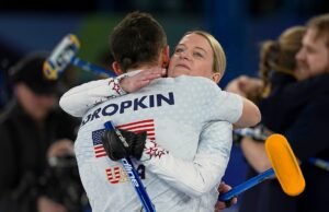 Corey Dropkin i Corey Thies zdobywają pierwszy amerykański medal olimpijski w grze podwójnej mieszanej