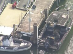 Zakrojone na szeroką skalę poszukiwania mężczyzny zaginionego w pobliżu Gold Coast po tym, jak znaleziono pustą łódź na morzu