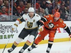 Późny powrót Golden Knight nie wystarczył, aby pokonać Ducks w przegranej 4:3