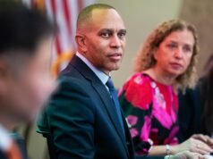 Hakeem Jeffries spotyka się z oporem Demokratów ze stanu Maryland w związku z nowym planem mapy