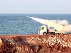 Iran wystrzelił rakiety w Cieśninę Ormuz podczas ćwiczeń wojskowych