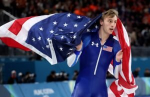 Amerykanin Jordan Stolz pobił rekord olimpijski i zdobył złoto na 500 m