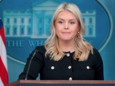 Sekretarz prasowa Białego Domu Karoline Leavitt broni Trumpa w sprawie twierdzeń o rasizmie