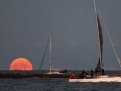 Wrak Lac La Belle znaleziony w jeziorze Michigan po zatonięciu w 1872 roku przez Paula Ehorna