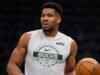 Gwiazda NBA Giannis Antetokounmpo na razie pozostanie w Bucks