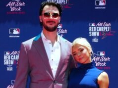 Livie Dunn uderza w swojego chłopaka, Paula Skenesa, zwycięzcę NL Cy Young