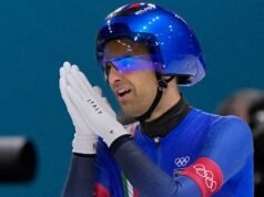 Włoski łyżwiarz szybki, olimpijski w łyżwiarstwie szybkim, dał radę drużynie USA
