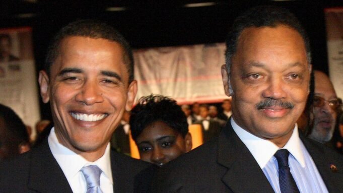 skynews-barack-obama-jesse-jackson_7167078.jpg