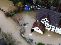 Badania pokazują, że jeden na dziewięć nowych domów w Anglii budowany jest na obszarach zagrożonych powodzią | Wiadomości z Wielkiej Brytanii