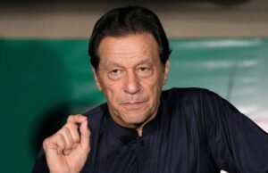 Rzecznik twierdzi, że lekarz Imrana Khana nie pozwolił mu leczyć się w więzieniu | Wiadomości ze świata