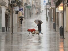 Mężczyzna umiera, a dziewczyna zaginęła podczas poważnych powodzi w Hiszpanii i Portugalii | Wiadomości ze świata