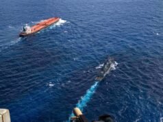 Siły amerykańskie wchodzą na pokład i „zamykają” tankowiec powiązany z Wenezuelą na Oceanie Indyjskim objęty sankcjami | Wiadomości ze świata