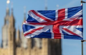 Premier Wielkiej Brytanii Keir Starmer spotyka się z krytyką w związku z opóźnieniem wprowadzenia zakazu przez Iran IRGC