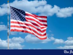 Przeprosiny, wycofanie, królewskie spojrzenie: Fallout z najnowszego zrzutu plików Epsteina