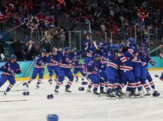 Reprezentacja USA w hokeju na lodzie kobiet zdobyła złoto po dogrywce przeciwko Kanadzie